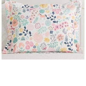 Sasha's Garden Standard Shams